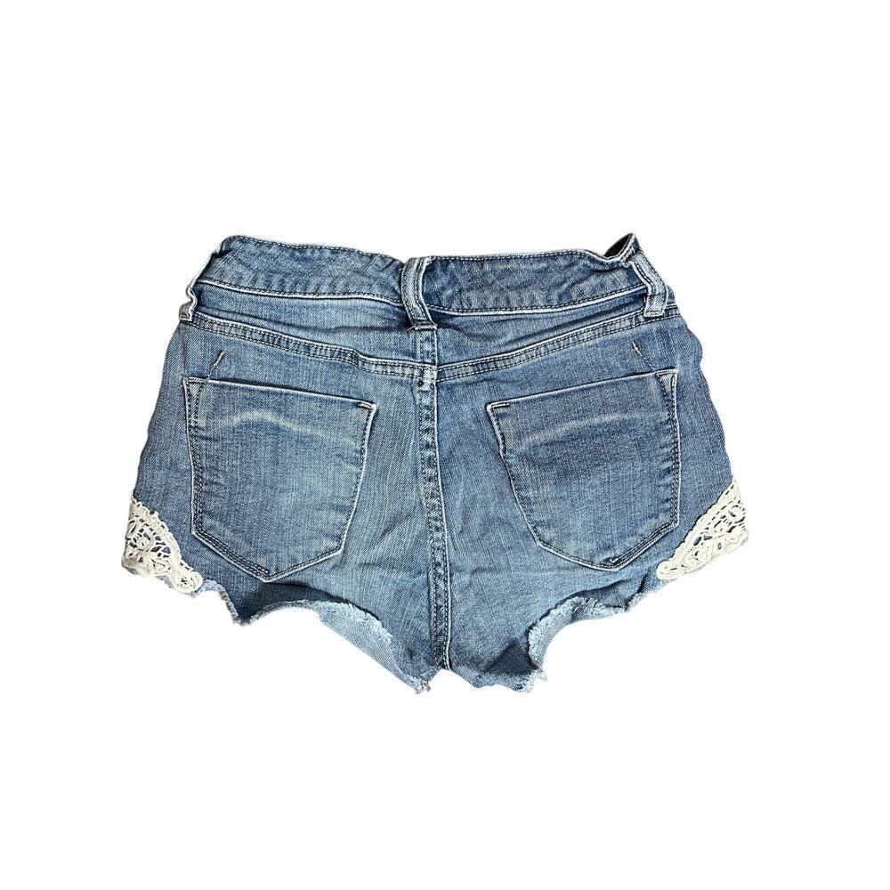 Mossimo High Rise Lace Crochet Side Denim Jean Shorts Women's Size 00 - Picture 2 of 6